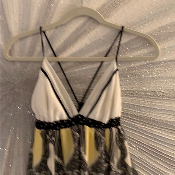 Dress - Picture 4 of 5